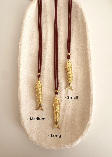 Golden Catch Necklace - M