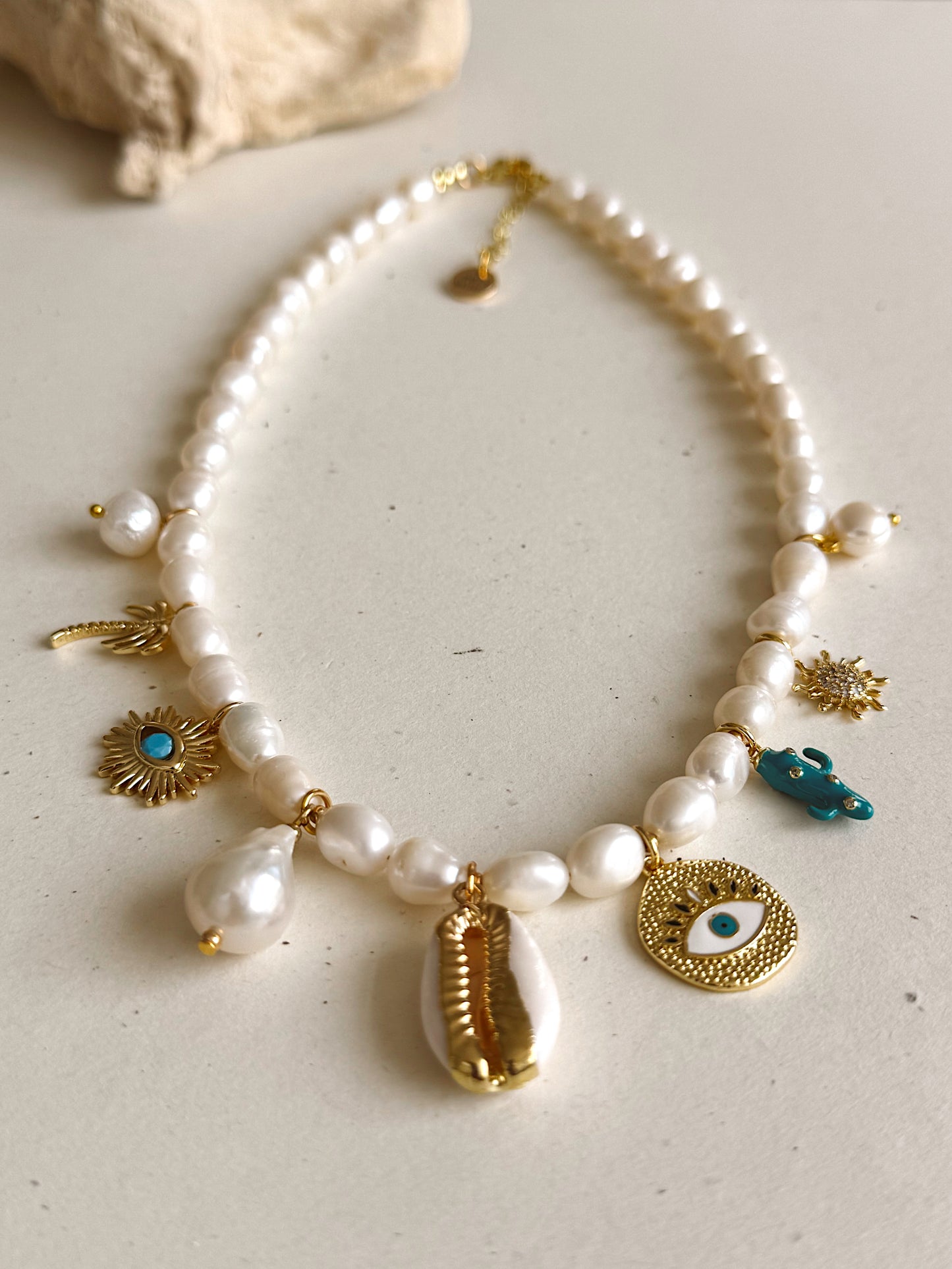 Capri necklace image 3