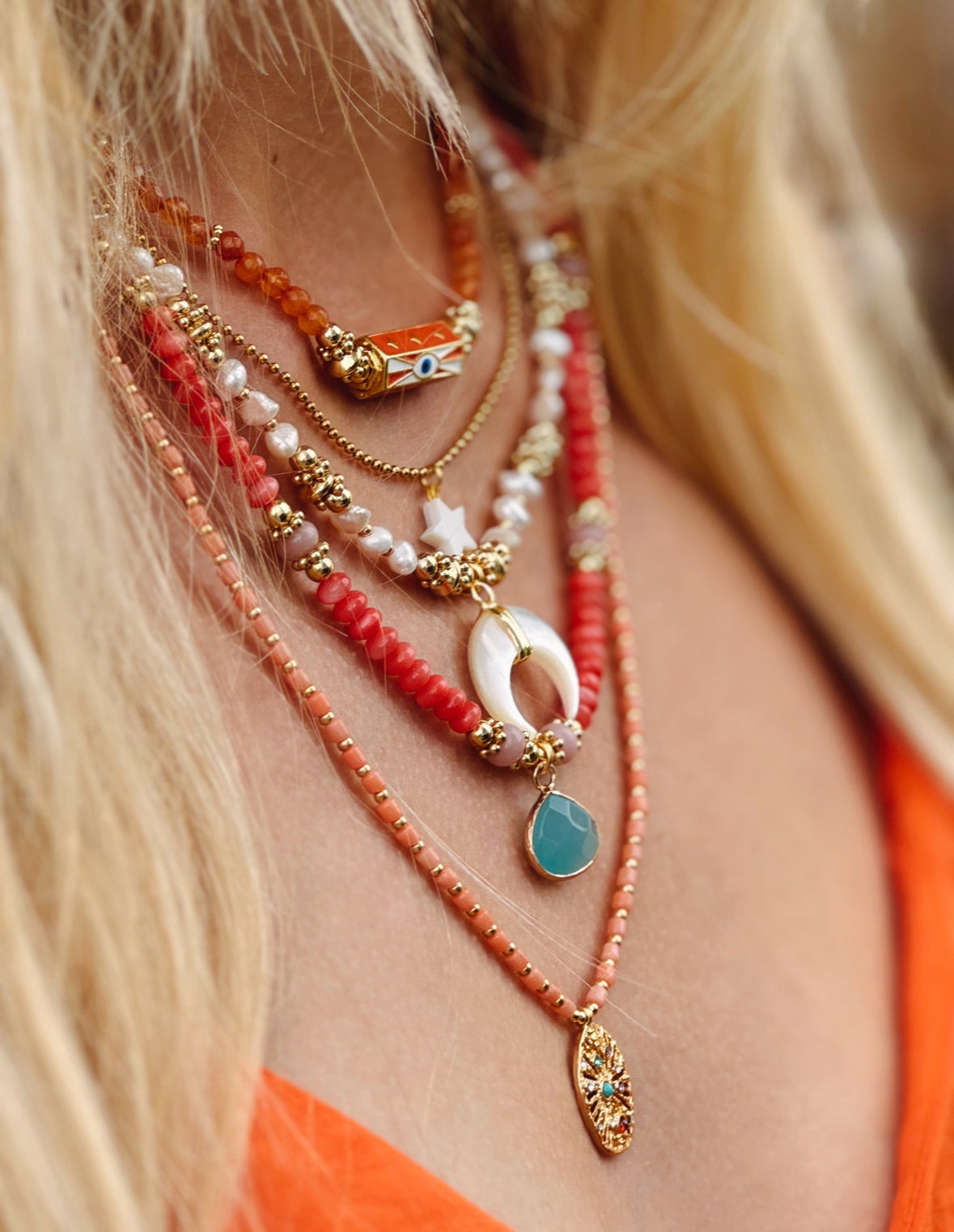 “Coral Breeze” necklace image 0