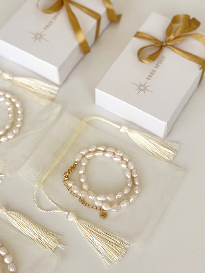 Essential Pearl Necklace