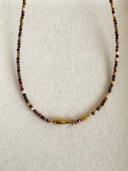 Poise necklace - Fish - Mookaite
