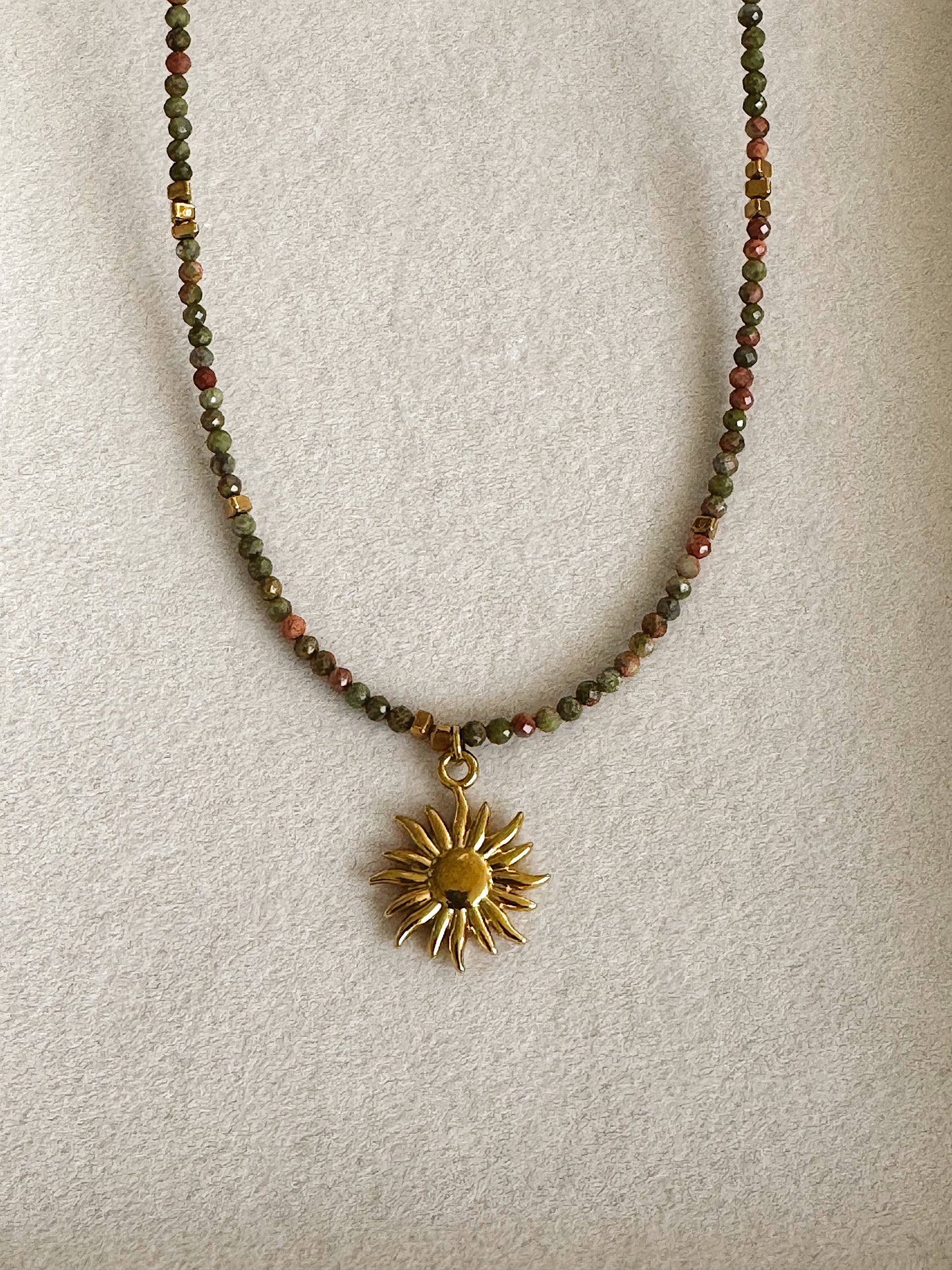 Poise necklace - Sun - Unakite