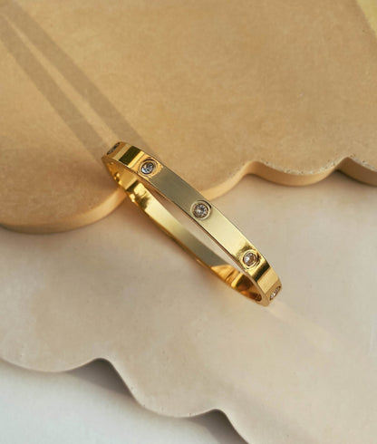 Essential - bangle bracelet  image 1