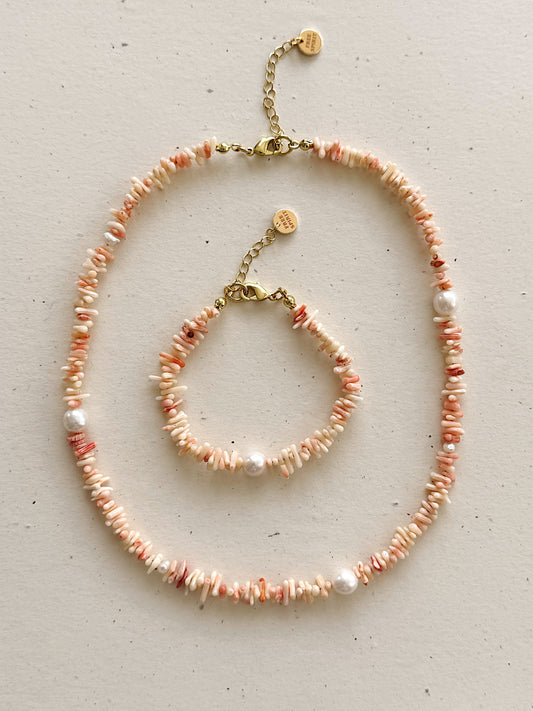 Sun-kissed coral set image 0